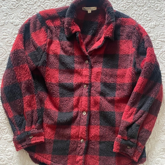 Red and Black Buffalo Plaid Faux fur button shacket - Picture 1 of 7
